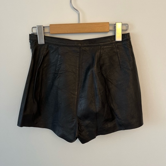 American Apparel leather short shorts XS - Picture 3 of 3